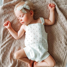 Load image into Gallery viewer, Heirloom Leaf Knit Blanket